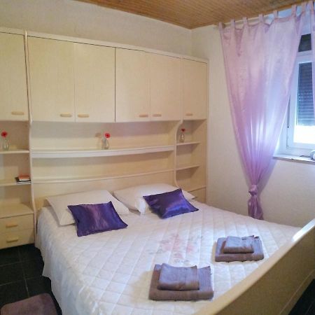 Apartman Zepina Pula Exterior foto